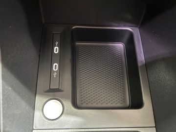 Ford Grand Tourneo Connect PHEV Active