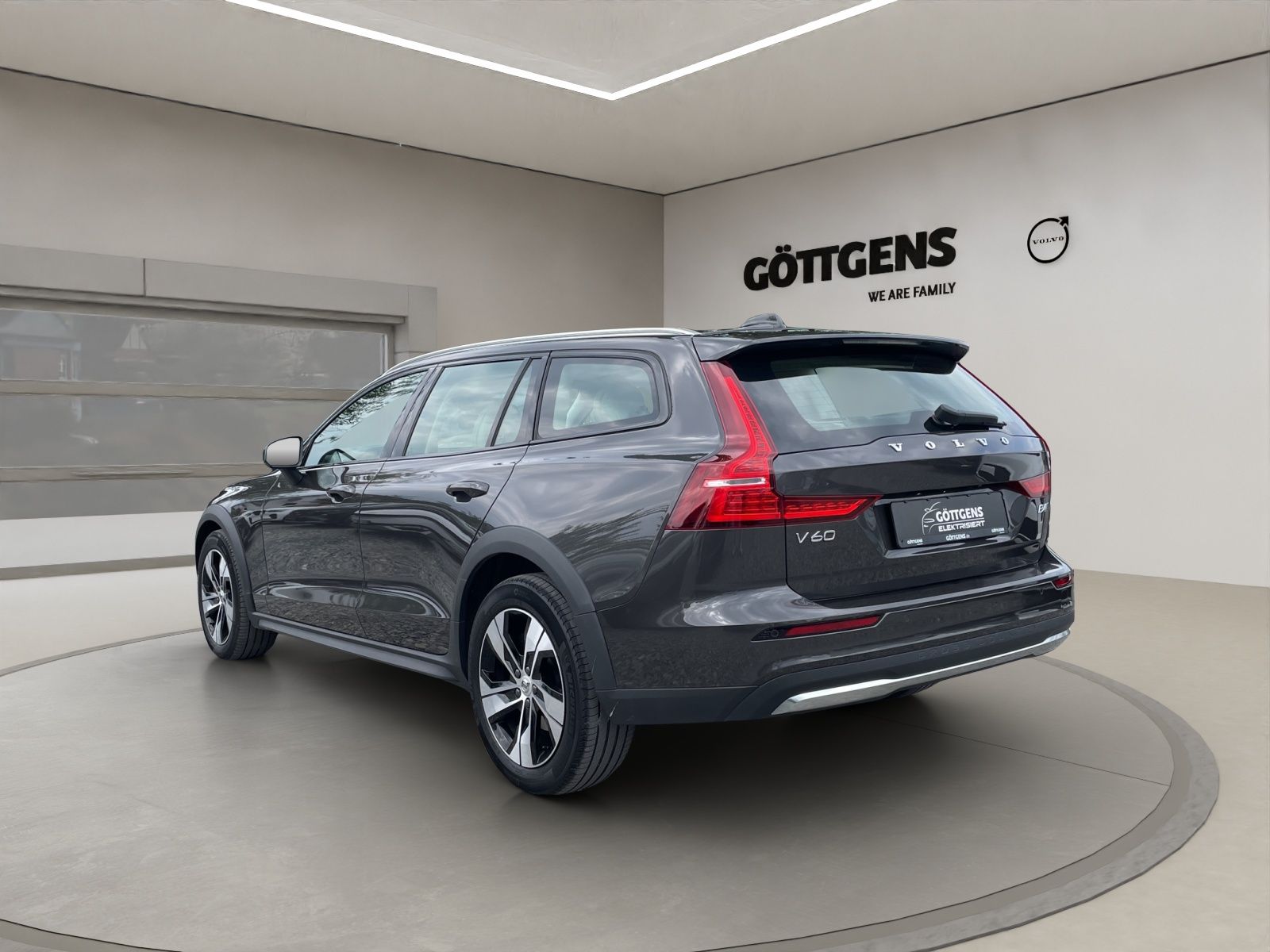 Volvo V60 Cross Country B4 AWD Plus AHK LED NAVI H&K foto 3