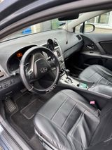 Toyota Avensis 1,8 Benzin - Toyota Avensis Gebrauchtwagen in Bremen