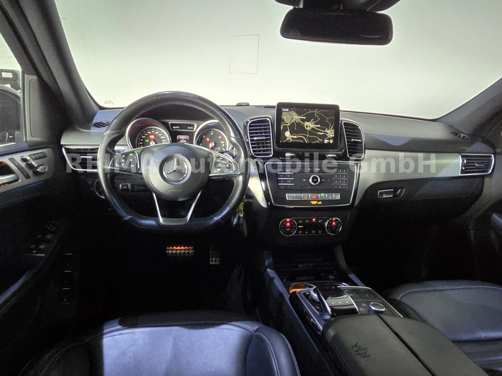 Fahrzeugabbildung Mercedes-Benz GLS 350 d 4Matic, 7 Sitzer, 360°, Pano