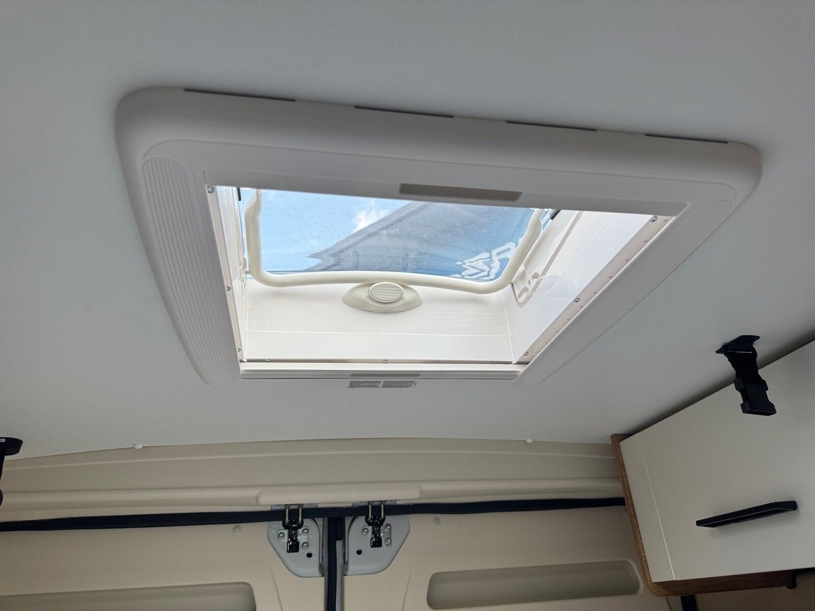 Fahrzeugabbildung Karmann Dexter 581 140 PS und Concept Paket
