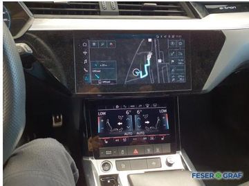 Audi Q8 e-tron - 8