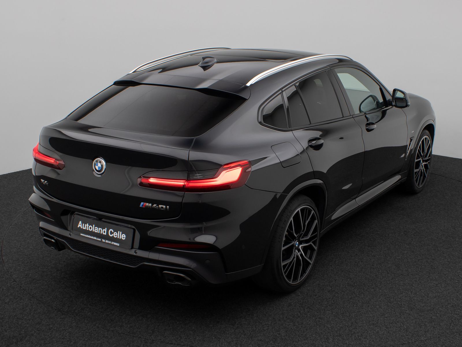 Fahrzeugabbildung BMW X4 M40i Panorama 360°HUD DAB HiFi Komfort AHK