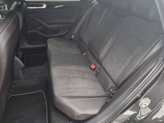 Fahrzeugabbildung Volkswagen Arteon Shootingbrake R-LINE 2,0 TDI 4MOTION STHZ