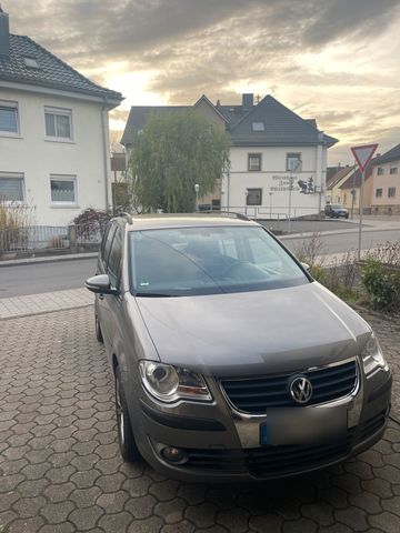 Volkswagen VW Touran 7 Sitzer