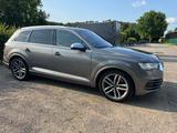 Audi SQ7 4.0 TDI quattro tiptronic - - graue Audi SQ7