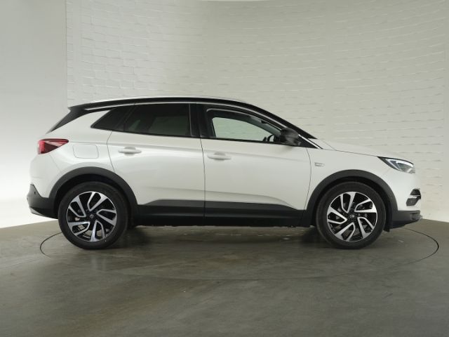 Grandland X ULTIMATE AT+NAVI+360 GRAD KAMERA+SIT