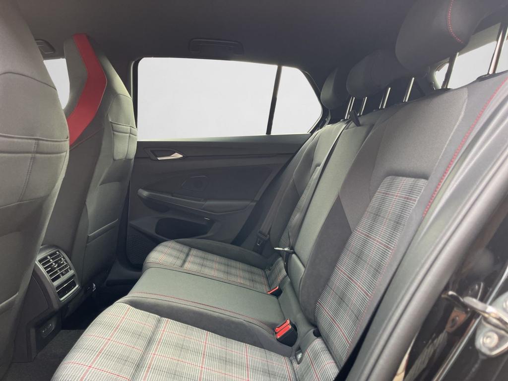 Volkswagen Golf 14
