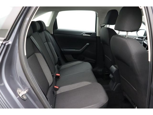 Fahrzeugabbildung Volkswagen Taigo 1.0 Life ACC Digitales Cockpit LED
