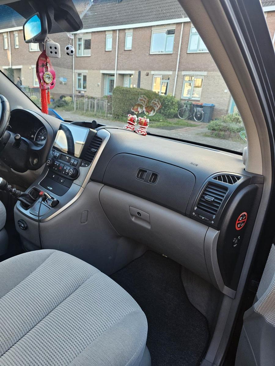 Kia Carnival 2009 — photo 6