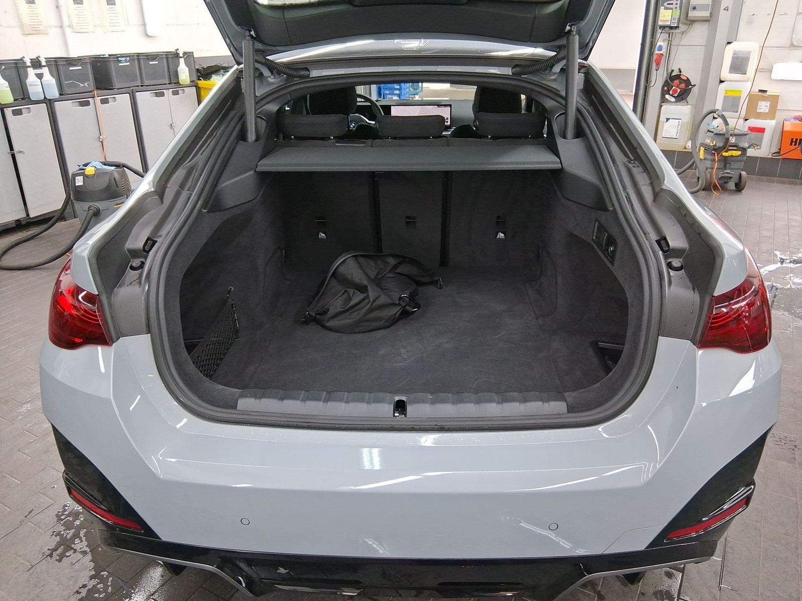 BMW i4 - Bild 12
