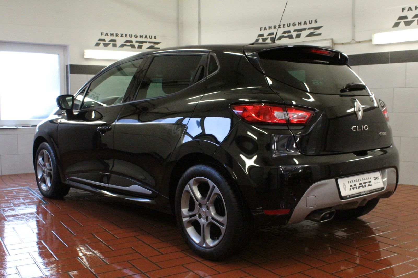 Fahrzeugabbildung Renault Clio TCe 90 GT Line *Navi*Klima*Winterräder *