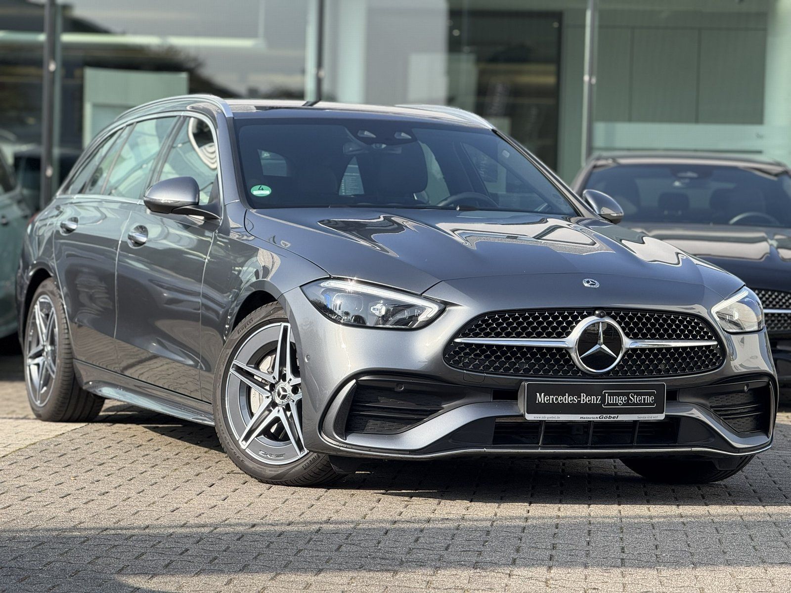 Fahrzeugabbildung Mercedes-Benz C 200 T AMG*DISTRONIC*360°*DIGITALLIGHT*KEYLESS*