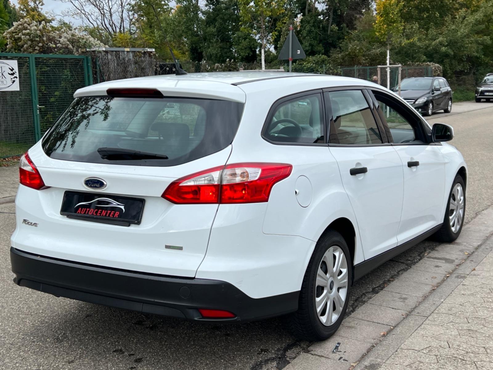 Ford Focus 2014 — photo 5