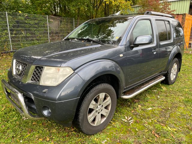 Nissan Pathfinder 2.5 dCi Premium