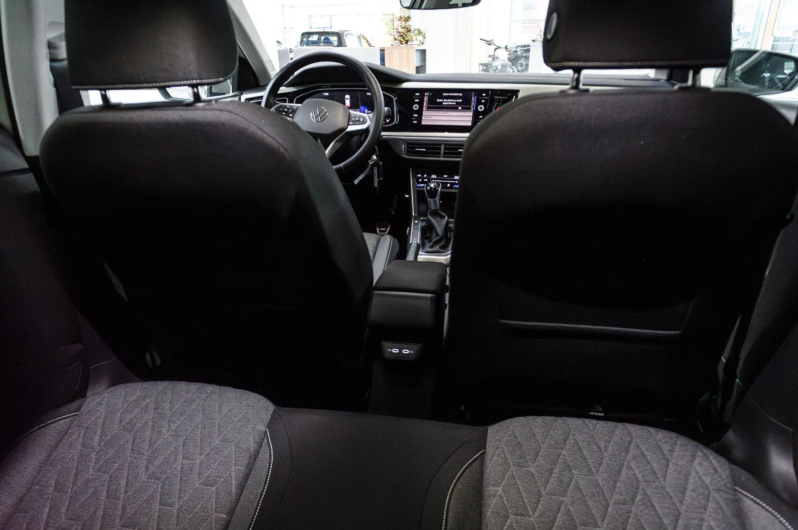 Fahrzeugabbildung Volkswagen Polo VI Move 1.0 LED+APP+BEATS+SHZ+KAMERA