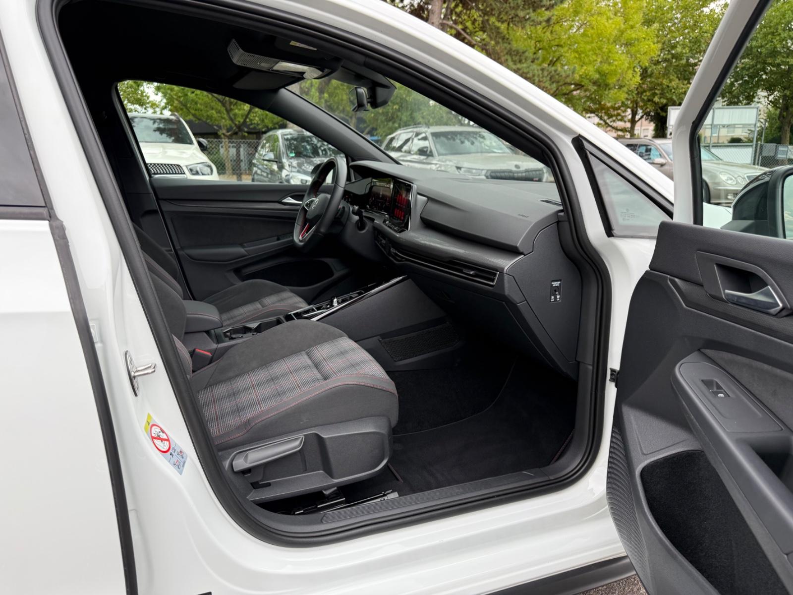 Volkswagen Golf VIII Lim. GTI, миниатюра 12
