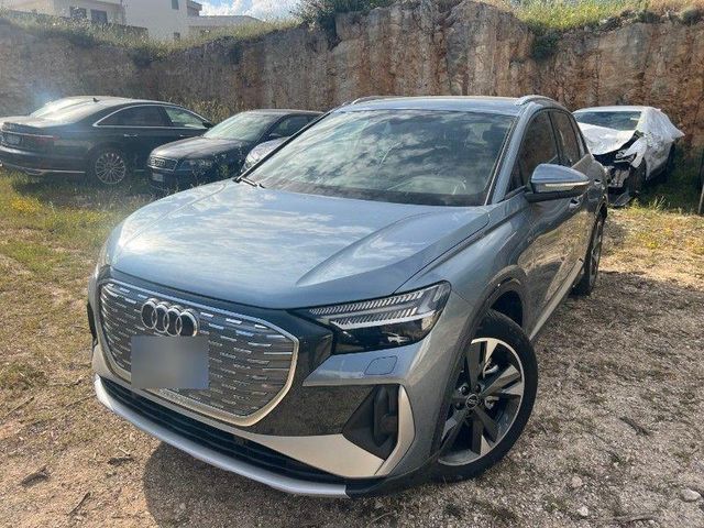 Audi Q4 E-TRON 45 2x S LINE/MTRX/20Z/ACC/AMBI+/KAMERA