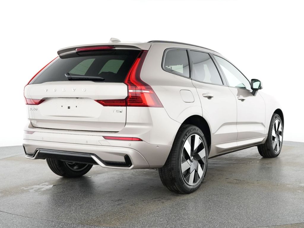 Volvo XC60 Plus Dark Recharge Plug-In Hybrid AWD HUD S imagem 2
