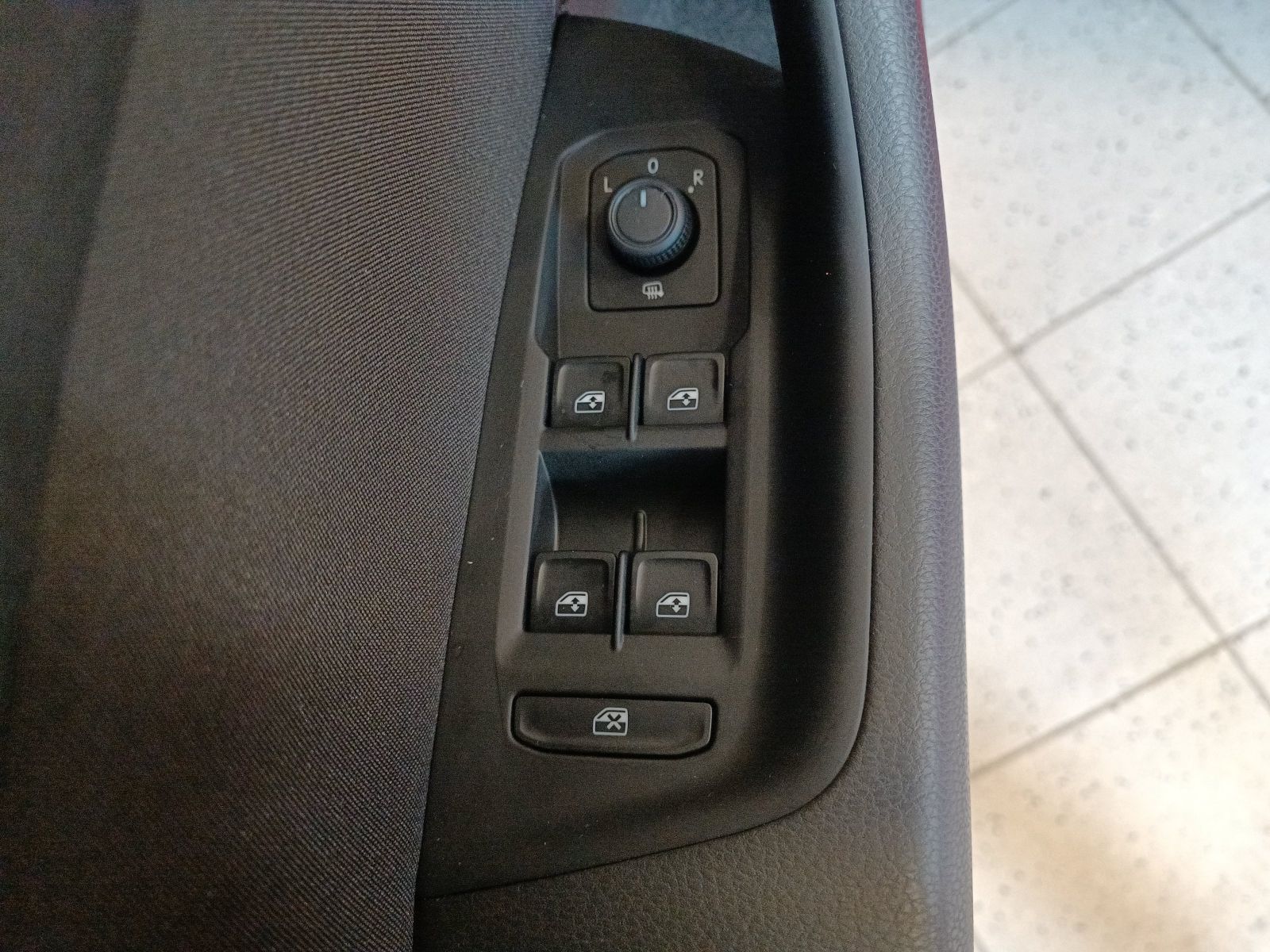 Volkswagen Passat - Bild 16