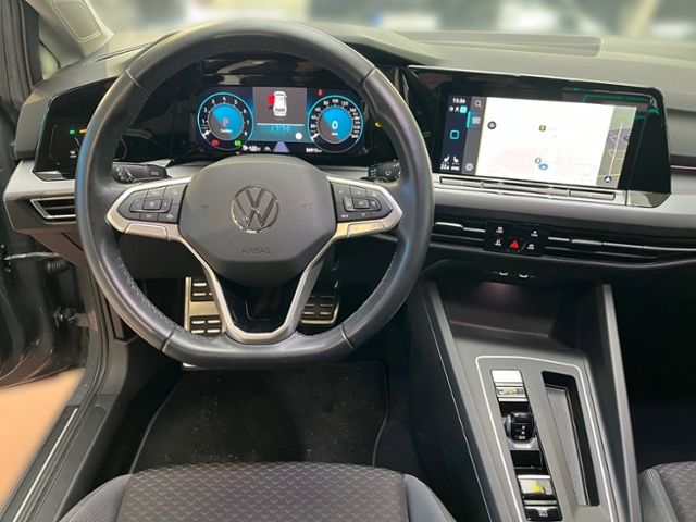 Fahrzeugabbildung Volkswagen Golf Variant VIII 1.5 TSI DSG ACTIVE NAVI KAMERA