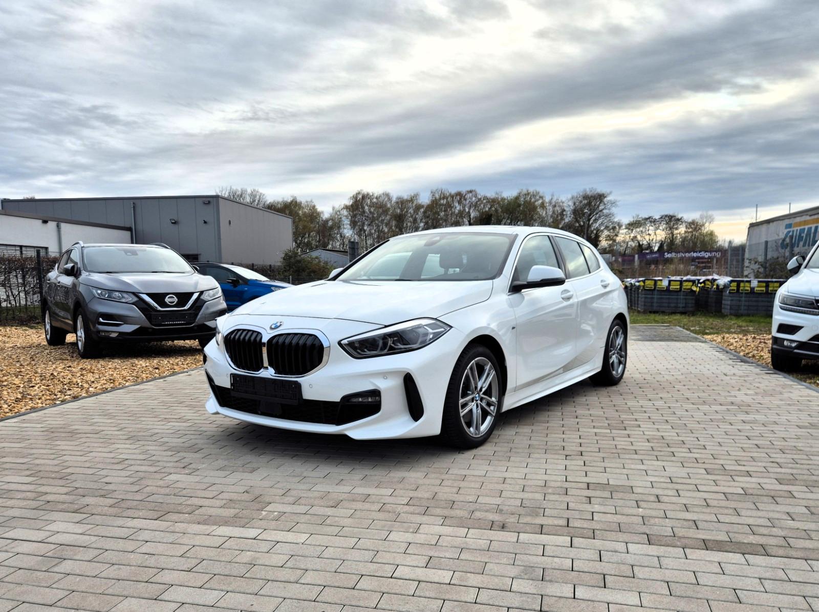 BMW 118i Aut. M Sport /LED/NAVI/SHZ/LHZ/ACC/PDC/PANO