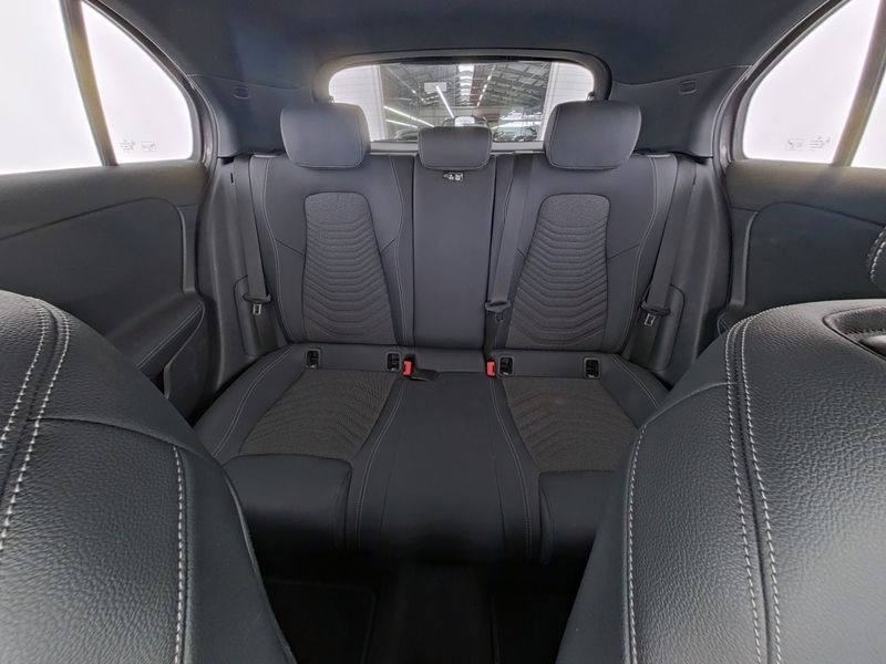 Fahrzeugabbildung Mercedes-Benz A 200 d Progressive Pano+Multibeam+Kamera+CarPla