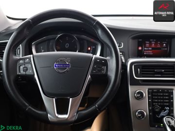 Volvo V60 Cross Country - 10