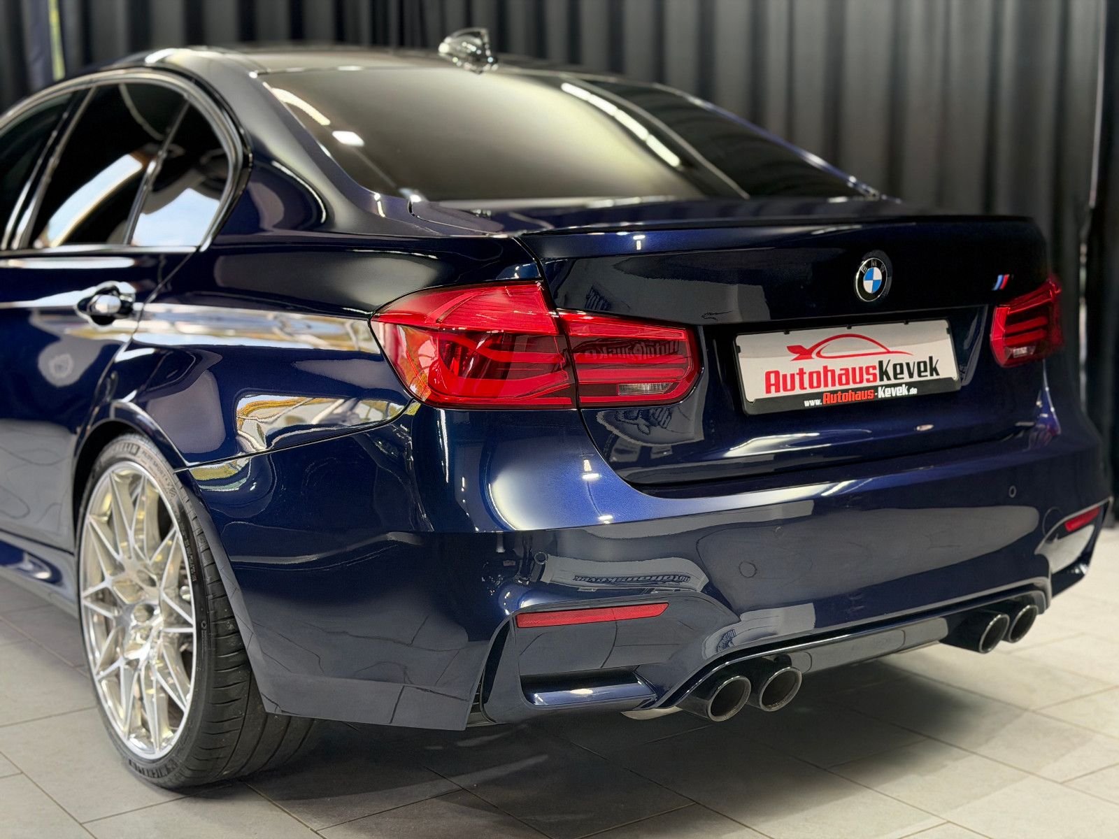 Fahrzeugabbildung BMW M3 Competition|D-FZG|INDIVIDUAL|H&K|M-DRIVER|HuD