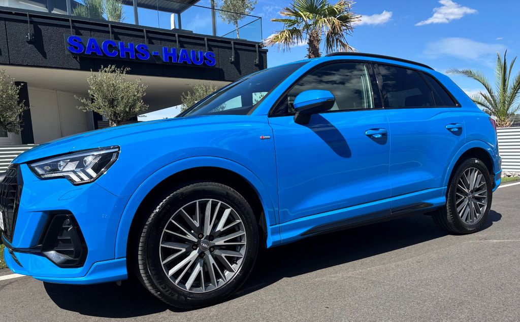 Image of Audi Q3