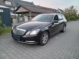 Mercedes-Benz Mercedes Benz E 200 T Cgi *ELEGANCE*TÜV 02... - Mercedes-Benz E 200 in Osnabrück