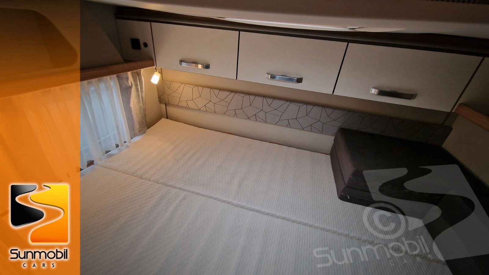 Fahrzeugabbildung Weinsberg CaraHome Cara Home 700 DG Radio Navi RFK