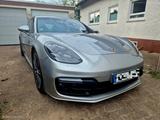 Porsche Panamera 4 E-Hybrid  - Porsche Panamera mit Hybrid-Antrieb: Limousine
