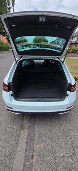 Skoda Superb 2.0 TDI SCR 140kW DSG SportLine Combi... - Skoda Superb in Duisburg