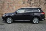 Mitsubishi Outlander 2.4Hybrid PHEV Basis 4WD Standheizung - Mitsubishi: Von Händlern