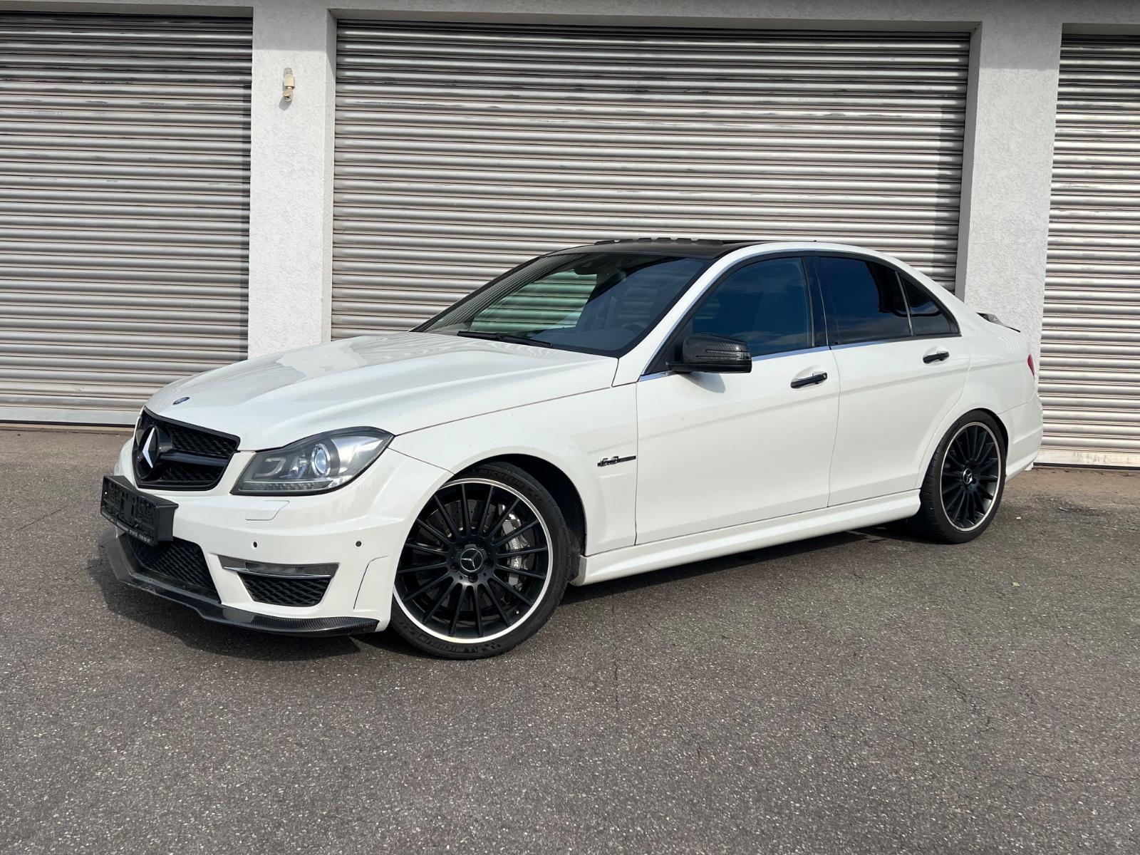 Mercedes-Benz C63 AMG Lim.*Sport*Leder*Xenon*LED*H&K*Pano*19