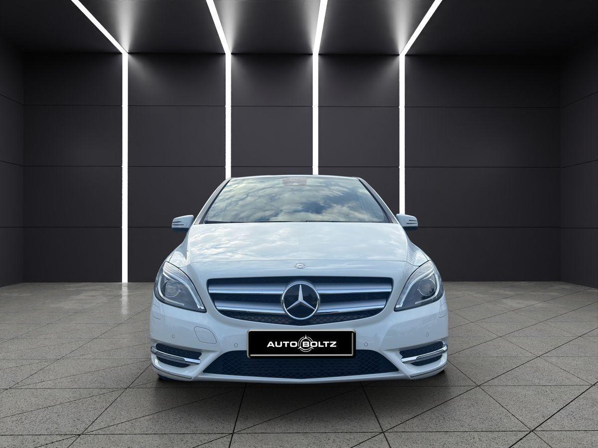 Mercedes-Benz B 180 Bi-Xenon  NAVI Park-Assistent AHK SHZ