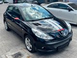 Peugeot 206 + Basis Klima Alufelgen 91tkm - Peugeot 206 Gebrauchtwagen in Berlin