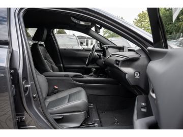 Lexus UX - 6