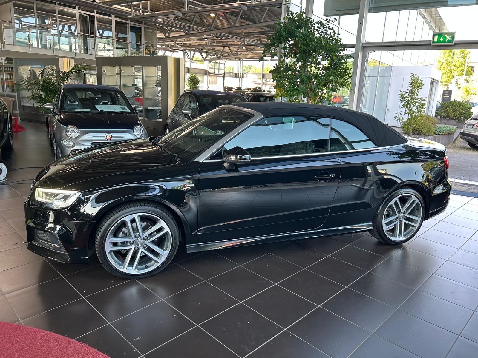 Fahrzeugabbildung Audi A3 Cabriolet S-Line LED NAVI ALU