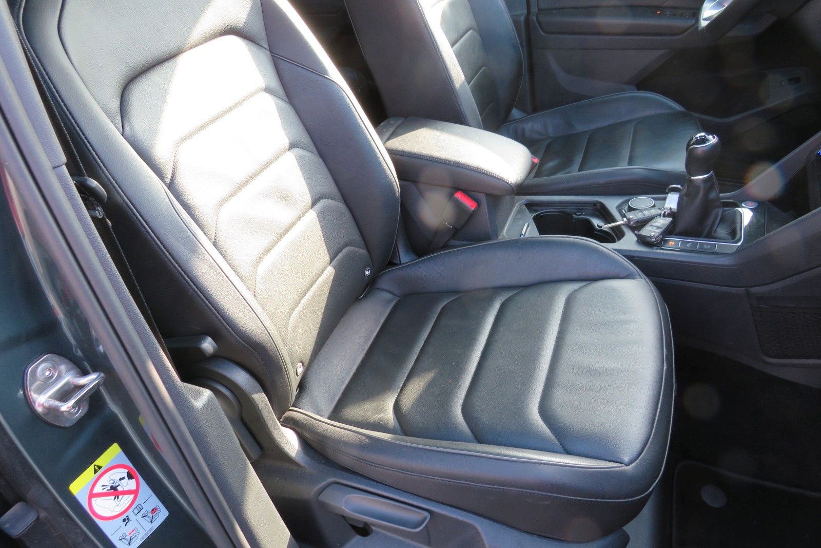 Fahrzeugabbildung SEAT Tarraco Xcellence PANO 7S ACC NAVI LEDER  LED