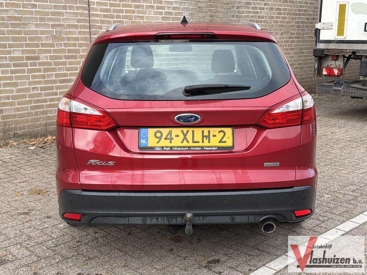 Ford Focus 2012 — photo 6