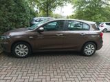 Fiat Tipo 1.4 16V EASY  - Fiat Tipo mit Benzin-Antrieb