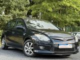 Hyundai i30 blue 1.4 Comfort*2.Hand*TÜV-NEU*Klima*AHK - gebrauchte Hyundai i30 aus dem Jahr 2010