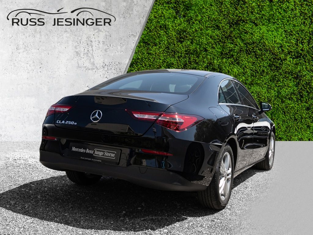 Mercedes-Benz CLA 250 e Cam SpurH MBUX foto 4