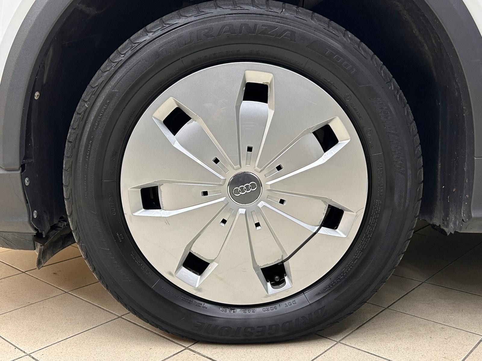 Fahrzeugabbildung Audi Q2 35d Quatt S-Tr. LED+KLIMAUT+HIFI+APS+DAB+ACC+
