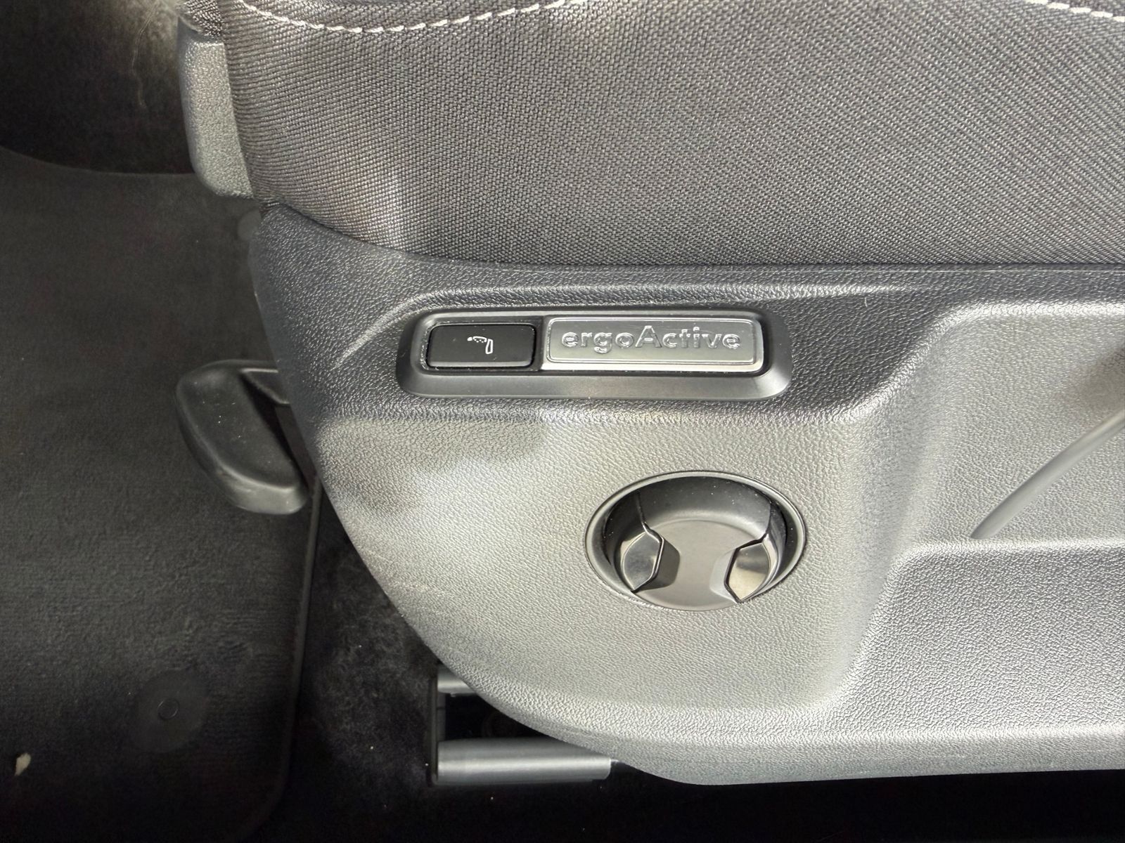 Volkswagen T-Roc - Bild 13