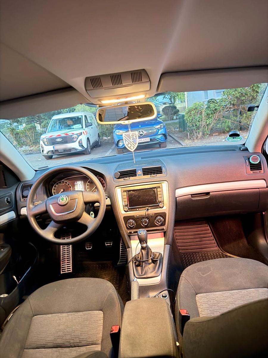 Skoda Octavia 2009 — photo 14