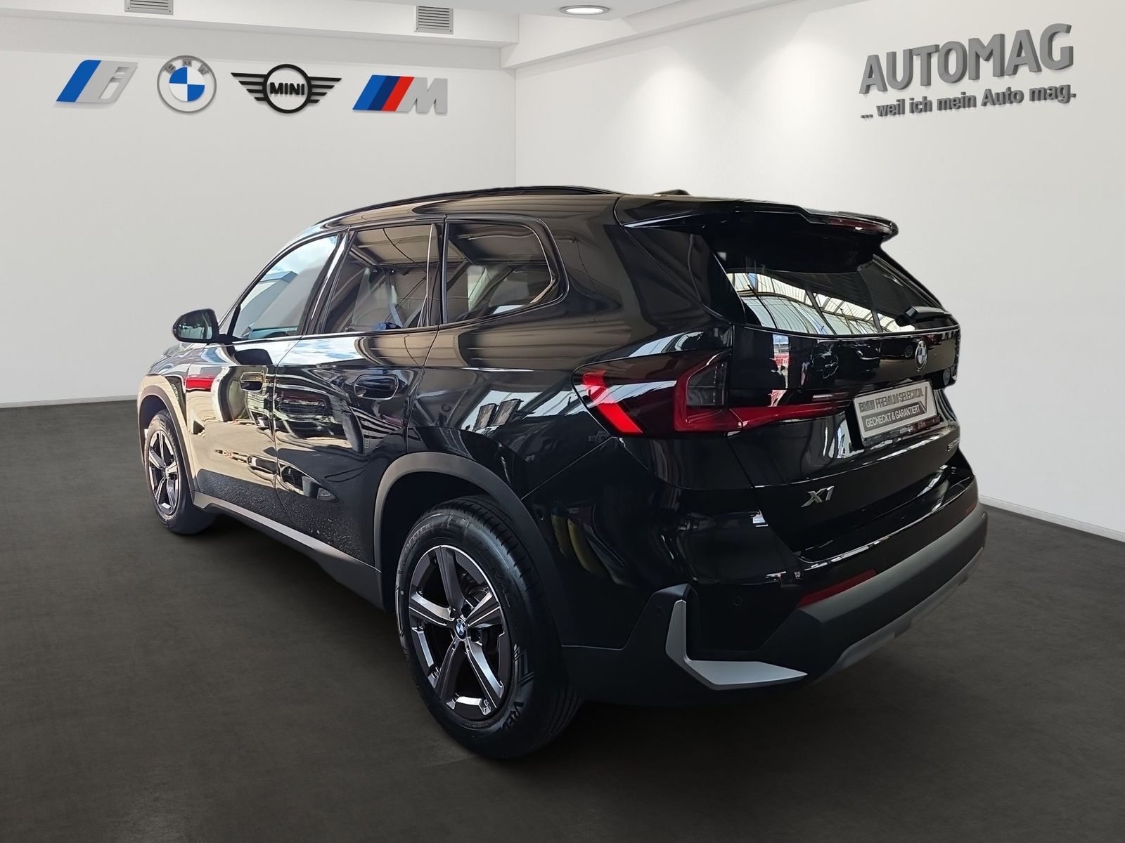 BMW X1 sDrive20i AHK ParkAss Komforzugang Vorbereitu foto 4