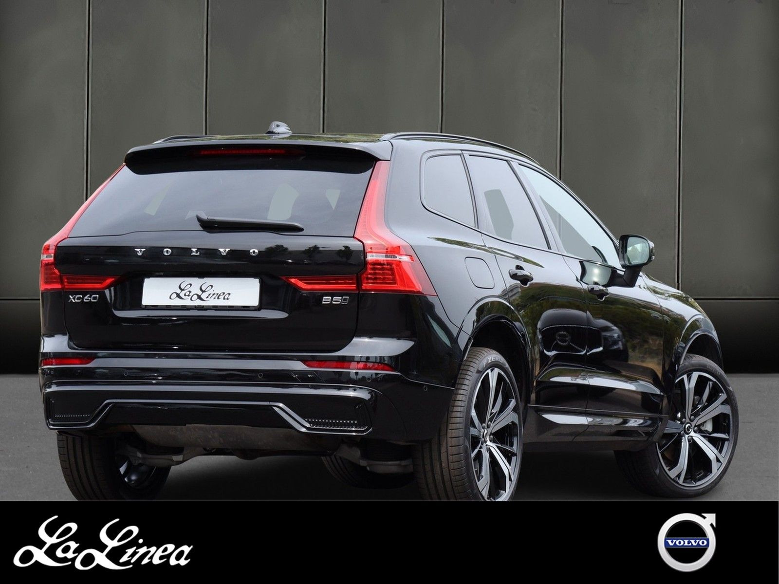 Volvo XC60 B5 Ultra Dark AWD NP:83.810,-//AHK/MASSAGE/ imagem 2
